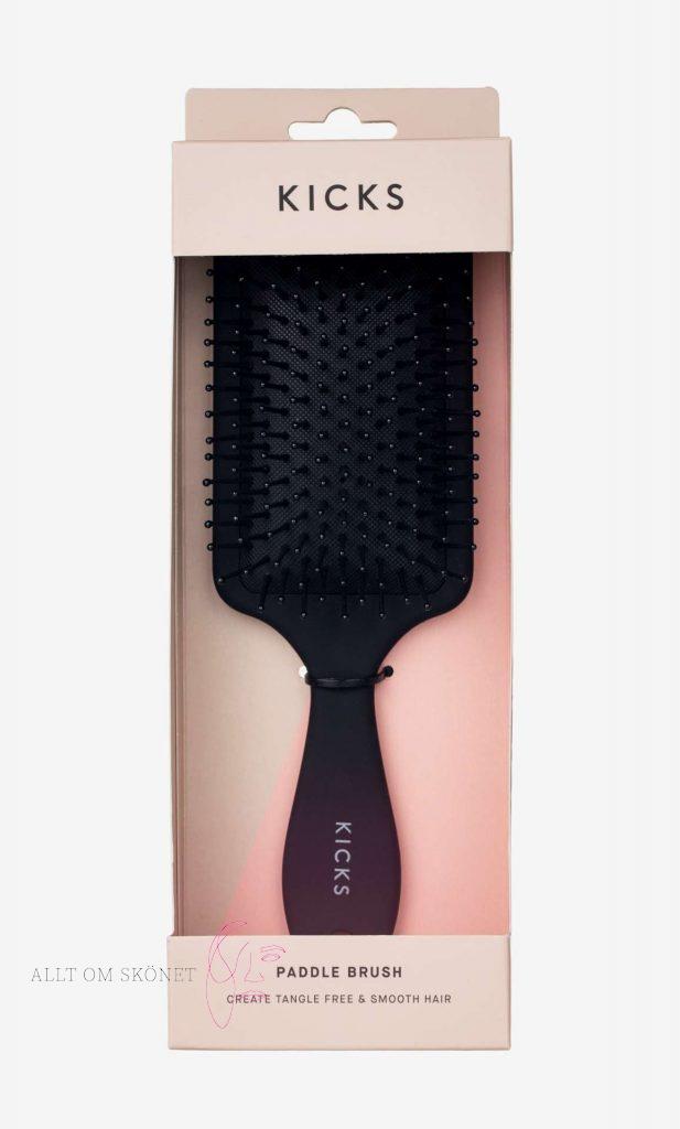 Budgetprodukten: Kicks Beauty Paddle Brush Matte Blac